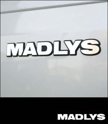 MADLYS 3Dエンブレム MADLYS 3Dエンブレム