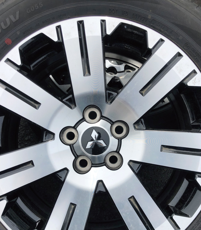 中古新車外し純正18インチタイヤ＆アルミ4本セット1224a サムネイル2