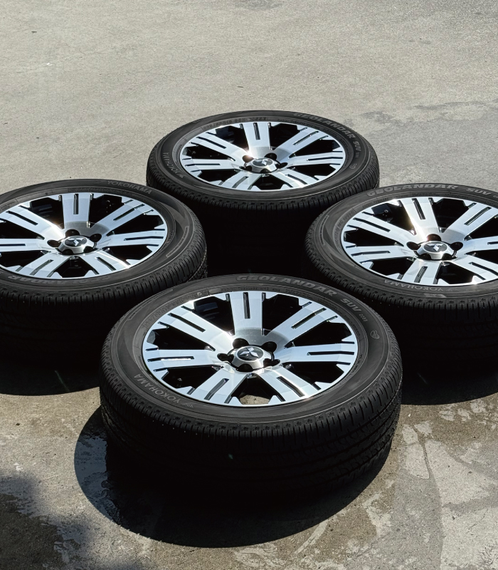 中古新車外し純正18インチタイヤ＆アルミ4本セットa33