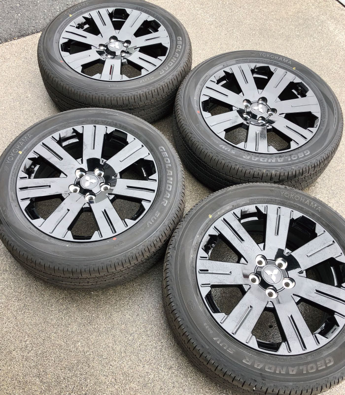 中古新車外しシャモニー純正18インチタイヤ&アルミセットa813-d 中古新車外しシャモニー純正18インチタイヤ&アルミセットa813-d