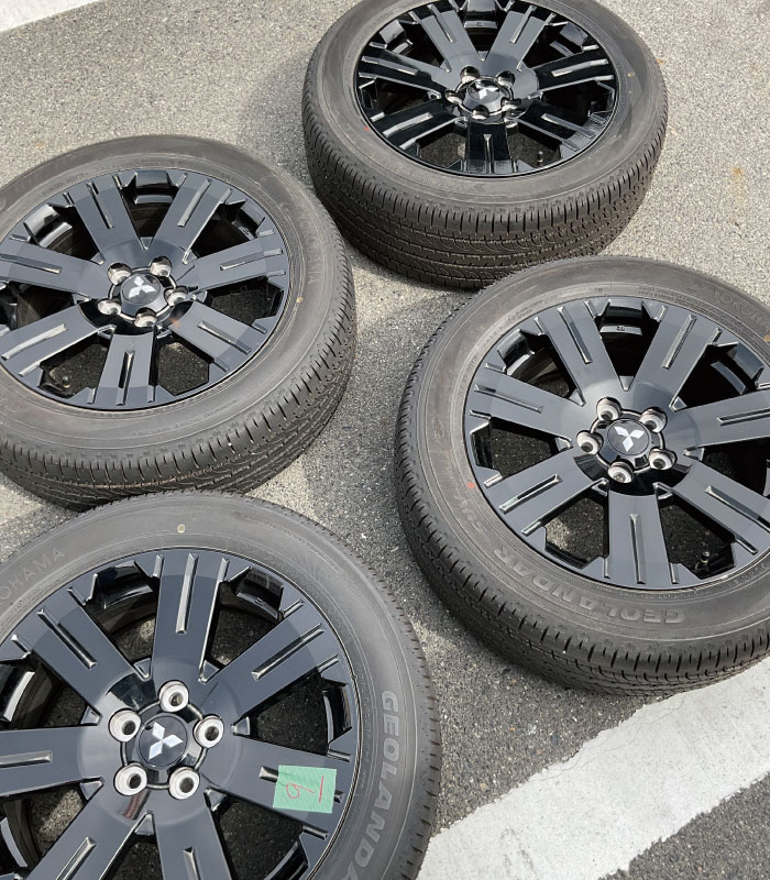 新車外し 三菱 デリカD5 シャモニー 純正 タイヤホイール ※傷が